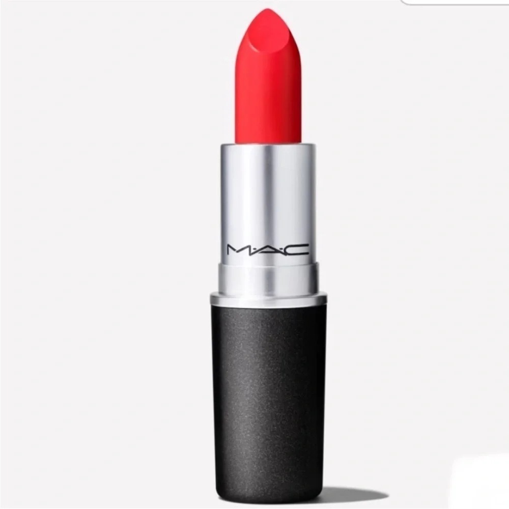 MAC Cosmetics Retro Matte Lipstick in Dangerous (702) NIB